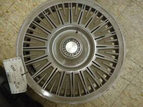 570-00438a Dodge Wheel Cover Hubcap Rib Type Fits 81 Aries