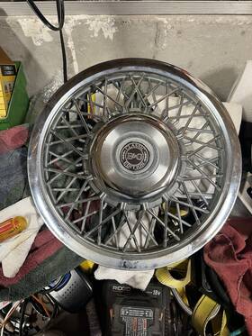 Bm14 E&g 5th Wheel Hub Cap 14 Inch Chrome