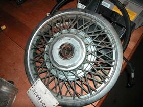 570-00829a Ford 83 84 85 86 87 88 Thunderbird Wheel Cover