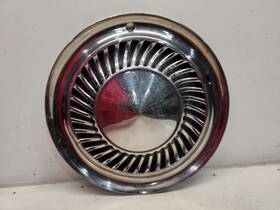 570.fd1w60 Ford 1959-60 Thunderbird Wheel Cover - 14 Inch Aluminum / Silver And Black