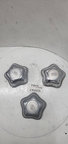 570.fd8396 Ford 1996 Explorer Wheel Cover
