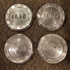 C1tz-1130 Ford 4 1961-1966 F100 Oem Wheel Center Rim Hub Cap Lug Cover