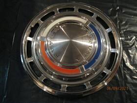C2da-1130 Ford Vintage 62-63 Falcon Futura 13 Inch Wheel Cover Hubcap Nos