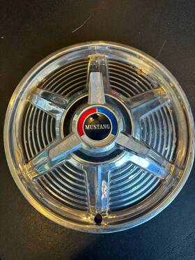 C5zz-1130-l Ford 64-65 Mustang 14 Inch Spinner Hubcap Base Wheel Cover Vintage Original Oem