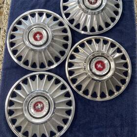 C72a-1137 Ford Vintage 1967 Mustang Hubcaps - Set Of 4 14 Inch Diameter