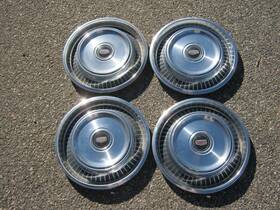 D14y1130b Ford Factory 1970 To 1977 Maverick Torino Comet 14 Inch Hubcaps Wheel Covers