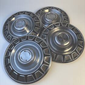 Doza-1130-k Ford 1970 Mustang 14 Inch Wheel Hubcap Covers Factory Oem Set Of 4 Used