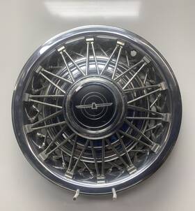 E1sz-1137 Ford Oem 1980 - 1982 Thunderbird T-bird 14 Inch Wire Spoke Hubcap Wheel Cover