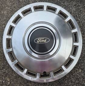 E43z-1130-a Ford Single Used Tempo 1984 13 Inch Hubcap