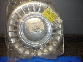 E8az-1130-ba Ford E8az1130ba 1988-1997 Crown Vic Wheel Cover Never Opened. 15 Inch