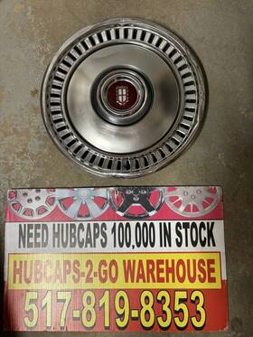 Egaz1130a Ford 1986-88 Crown Victoria Oem 48 Slot Hubcap 1 Rare 15 Inch Used Red Embelm
