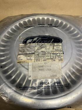 F0dc-1130-aa Ford Nos 1986-1991 Taurus Hubcap Wheel Cover Oem