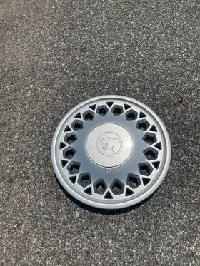F3wc-1000-ab Ford One Factory 1993 To 1997 Mercury Cougar 15 Inch Bolt On Hubcap Wheel Cover