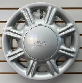 F6dz1130aa Ford 1996 1997 Taurus 15 Inch Silver Hubcap Wheelcover Factory Original Bolt-on