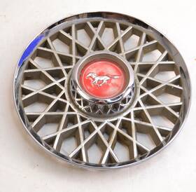 253551 Ford Fomoco Mustang Ii 13 Inch Hubcap Wheel Cover Center Section 74-78 1
