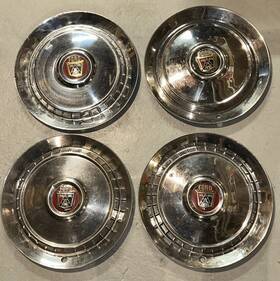 Frd54 Ford Set Of 4 Vintage 1950s 15 Inch Used Wheel Covers Hubcaps