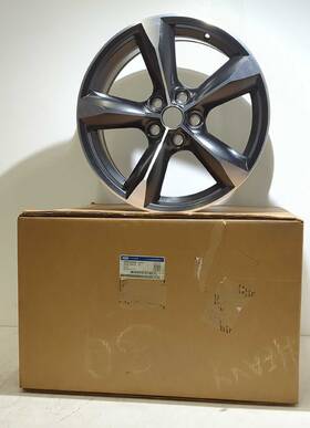 Jr3z-1007-d Ford New Oem Genuine Black Alloy Wheel 18 Inch 2018-2023 Mustang 5 Spoke