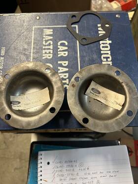 Tgaa-1131b Ford Tgaa-1131 Nos Front Wheel Hub Grease Cap Covers 1964-1970 B500/750 Pair