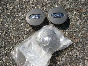 Yl8z-1130-fa Ford Factory 2001 To 2007 Escape Center Caps Hubcaps