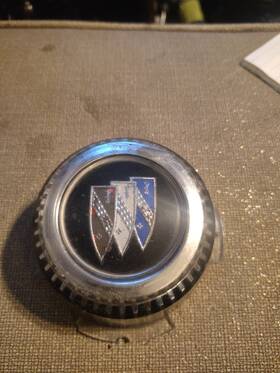 1383003 Genera Motors Gm Buick 1968 Special Skylark Wagon Gs Nos Center Wheel Cover Medallion 15-inch