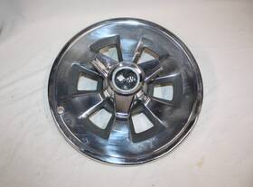 3871316 General Motors 1965 C2 Corvette Hubcap With Spinner Driver Quality Oem Original Gm
