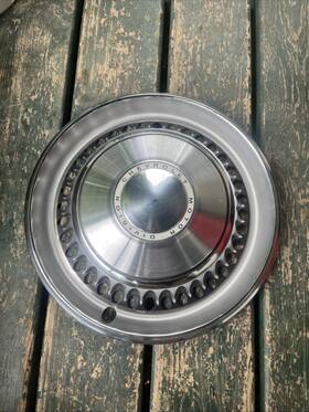 3962724 General Motors Oem Gm 1969-1971 Chevrolet Hub Cap Wheel Cover Nice