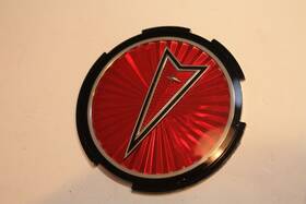 527062 General Motors Nos Gm 1977-1981 Pontiac Deluxe Wheel Cover Hubcap Emblem 1978 1979 1980