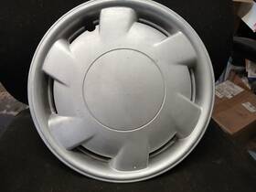 10199657 Geo 1 Wheel Cover For 1992-1994 Metro 13 Inch 6 Slots Plastic Silver