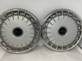 14035323 Gm Oem Set Of 2 14 Inch Hub Caps Wheel Covers 1982-85 Chevrolet Camaro 2077