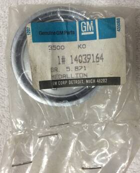 14039164 Gm Nos #14039164 Wire Wheel Cover Center Cap 1982-88 Monte Carlo