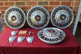 1620976 Gm 1981-1985 Cadillac Seville Eldorado Nos 15 Inch Wire Hubcaps