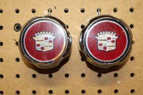 1627198 Gm 2 Genuine Cadillac Cimarron 1982 - 1988 Wheel Center Caps