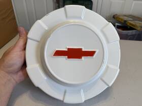 3780114 Gm Nos 61-63 Chevy C10 Truck Dog Dish Hubcap 1/2 Ton White 1961 1962 1963