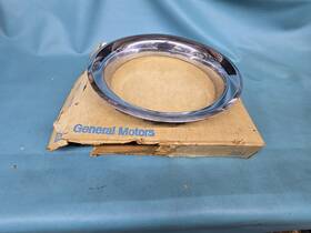 475017 Gm Nos 15x7 Chevy Pontiac Rally Wheel Trim Ring 72 73 74 75 76 77 Firebird Tempest
