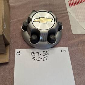 88934639 Gm Cap Hub