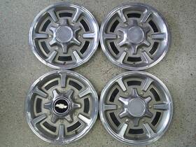 3121a Gm Chevrolet 3121 1977-1988 Chevy 15 Inch Oem Blazer Suburban C10 C20 Pickup Van Wheel Covers - Set/4