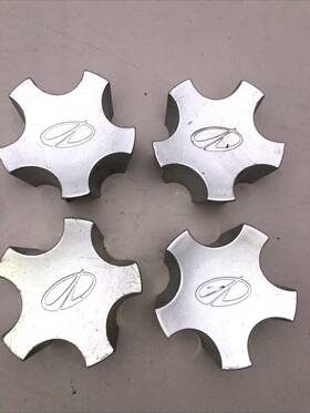 9593054 Gm Oldsmobile Set/4 Oem 1998-2003 16 Inch Olds Intrigue Silhouette Silver Center Caps