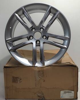 19300917 Gmc New Oem Genuine Gm Alloy Wheel 2016-2018 Cadillac Ats Sedan Front 19x8 19300917 Gmc New Oem Genuine Gm Alloy Wheel 2016-2018 Cadillac Ats Sedan Front 19x8