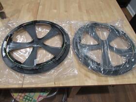 Wchc-61167-15l-sngl Goneparts 2 New Plastic Silver Hub Caps/wchc-61167-15l-sngl /after Market