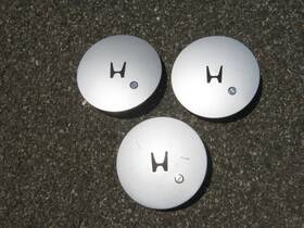 44742-sh4-9500 Honda Factory 1988 To 1991 Civic Center Caps For Plastic Hubcaps