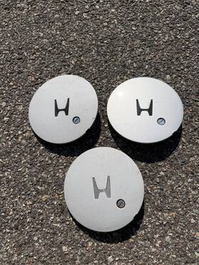 44742-sm4-j001-q1 Honda 1990 1991 Prelude Center Caps For 14 Inch Hubcaps 44742-sm4-j001-q1 Honda 1990 1991 Prelude Center Caps For 14 Inch Hubcaps