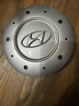 52960-2c600 Hyundai 52960-2c620 2003-2004 Tiburon Silver Oem Center Cap P/n