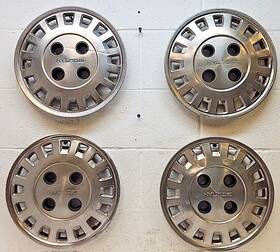 5296021400 Hyundai Oem Set Of 4 13 Inch Hub Caps Wheel Covers 1986 Excel 1980
