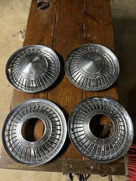 80800 International 1961-1971 Scout 80/800 Hubcaps