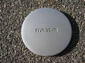 B461-37-19x Mazda One Genuine Alloy Wheel Center Cap Hubcap