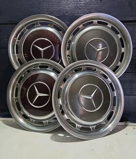 193-652-964-745 Mercedes 1969-1983 Benz Genuine Oem Wheel Hubcaps Lot Of 4 Two Colors