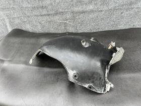 219-690-06-30 Mercedes W219 Cls500 Cls550 Cls63 Right Rear Wheel Cover/plate Cap Oem