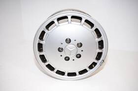560-65143b Mercedes-benz 1989-1993 190e W201 2.3l At 15x6 Alloy Wheel Oem