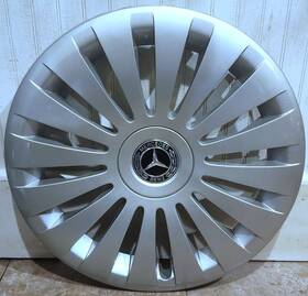 A4474012100 Mercedes-benz 1 Oem 2016-2023 Metris 17 Inch Hubcap Wheel Cover #0a Pn