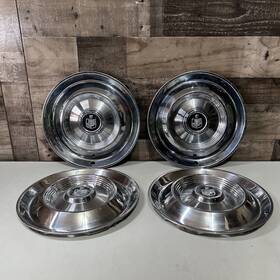 C1my-1130-a Mercury 1961 Monterey Colony Park Commuter Meteor 600 800 Pair Original Hubcaps